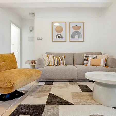 Apartman Erato Gardens Modern By Vichy Holidays