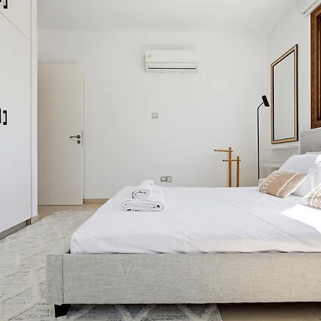 Erato Gardens Modern By Vichy Holidays * Paphos