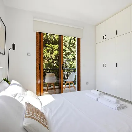 Erato Gardens Modern By Vichy Holidays Apartman