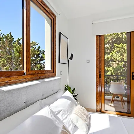 Erato Gardens Modern By Vichy Holidays Apartman